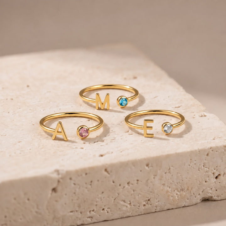 BAGUE PERSONNALISÉE AVEC PIERRE DE NAISSANCE