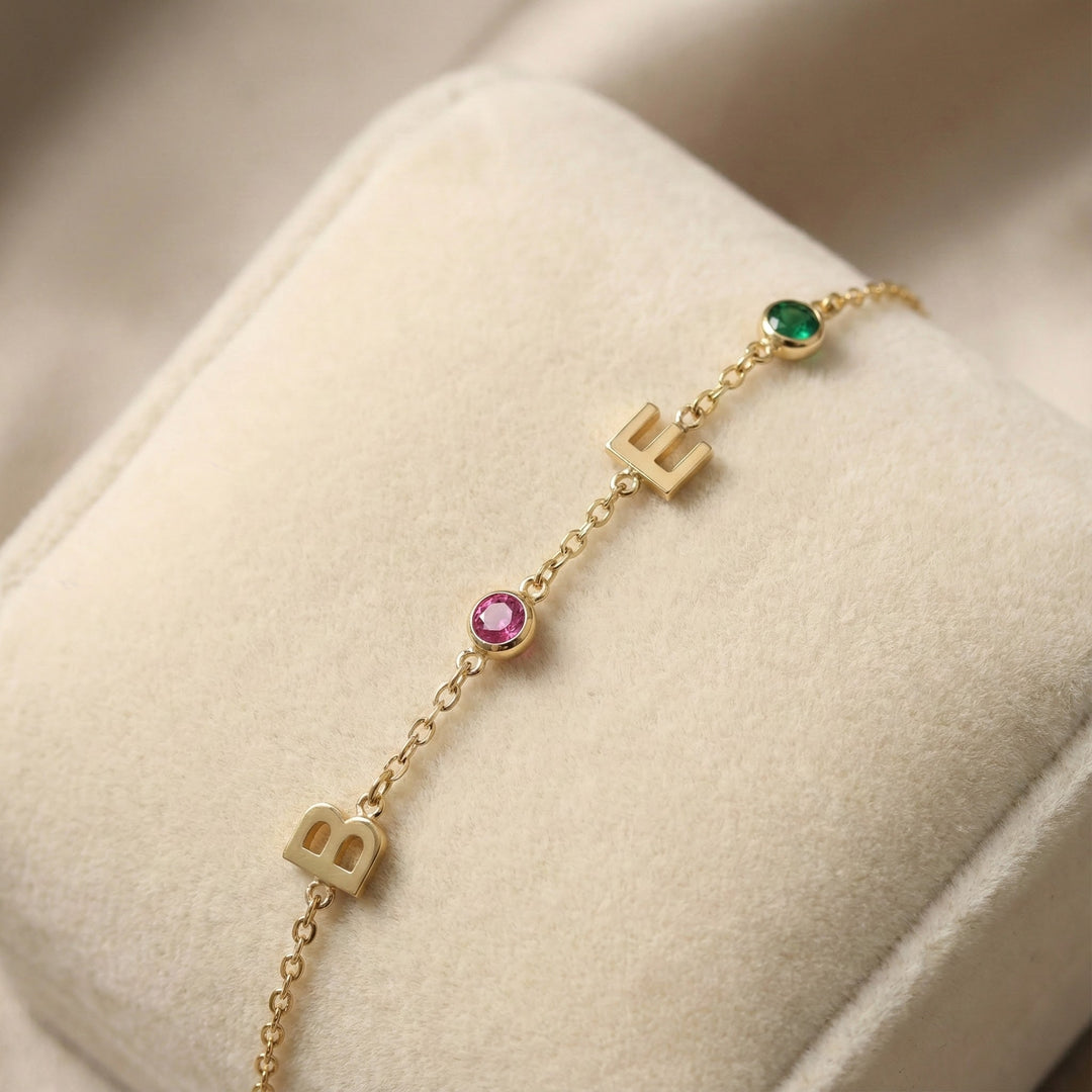 ELEGANTES ARMBAND MIT STEINEN