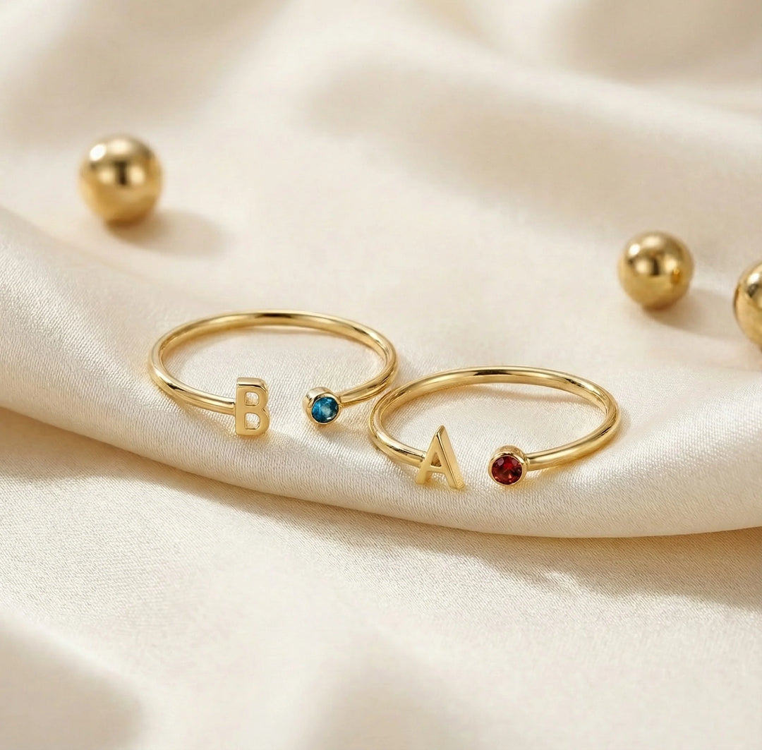 BAGUE PERSONNALISÉE AVEC PIERRE DE NAISSANCE