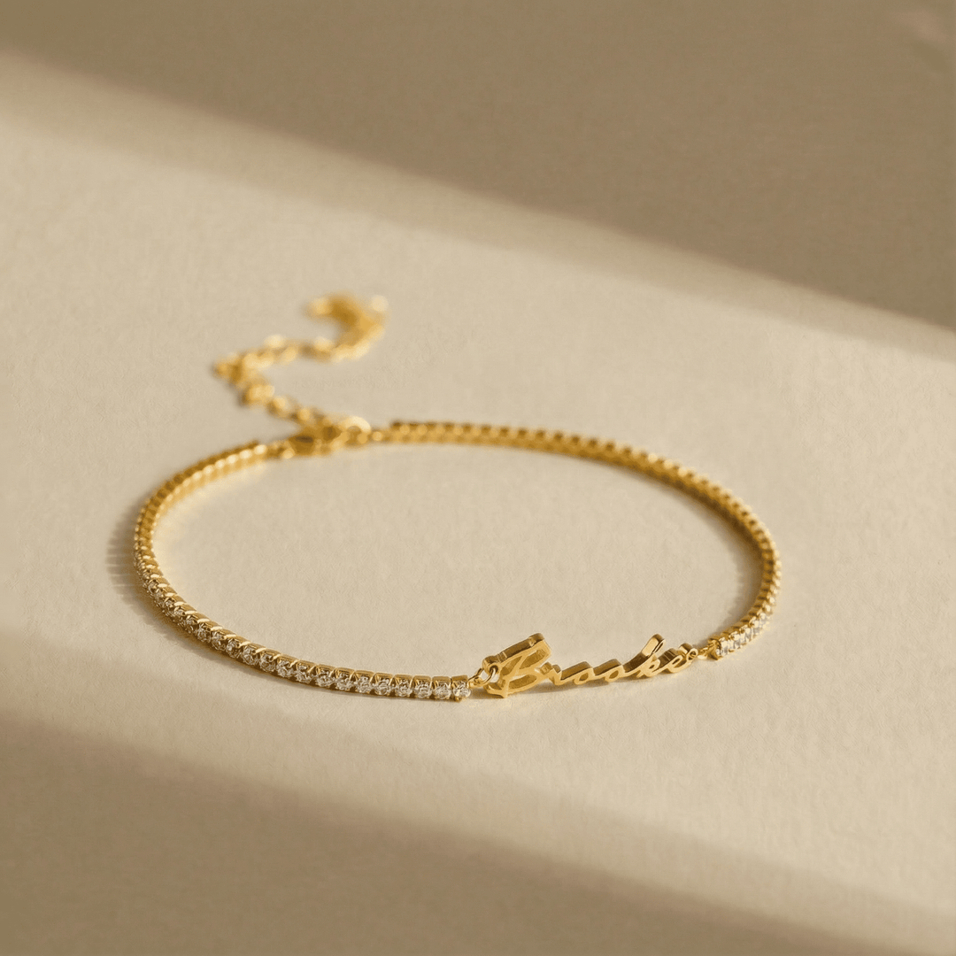PERSONALISIERTES ARMBAND MIT NAMEN UND ZIRKONIA