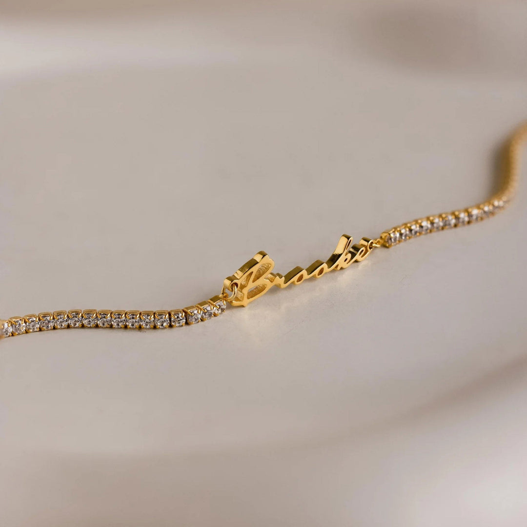 PERSONALISIERTES ARMBAND MIT NAMEN UND ZIRKONIA