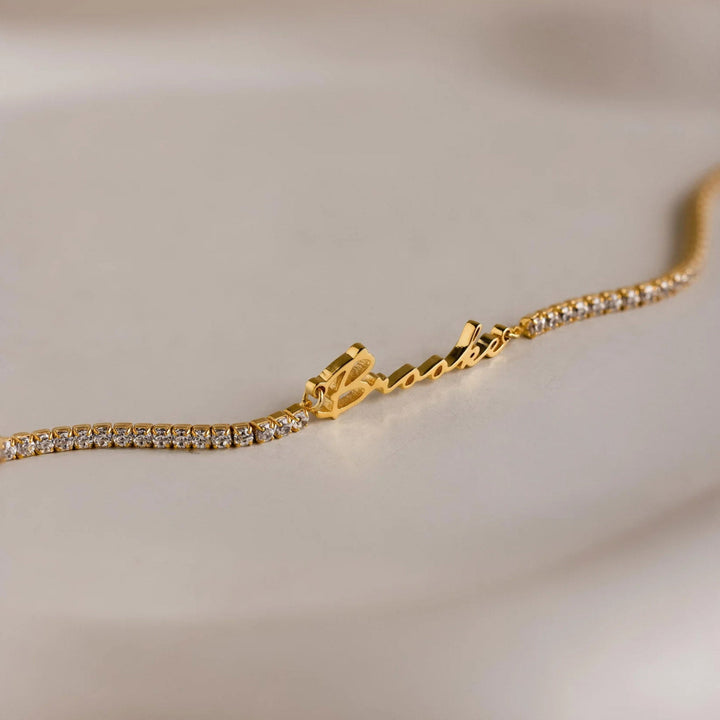 PERSONALISIERTES ARMBAND MIT NAMEN UND ZIRKONIA